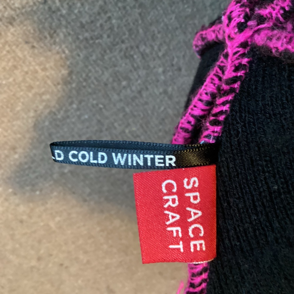 Space craft x Mt. Bachelor Oregon Beanie Hat Made from the cold weather - Picture 5 of 9